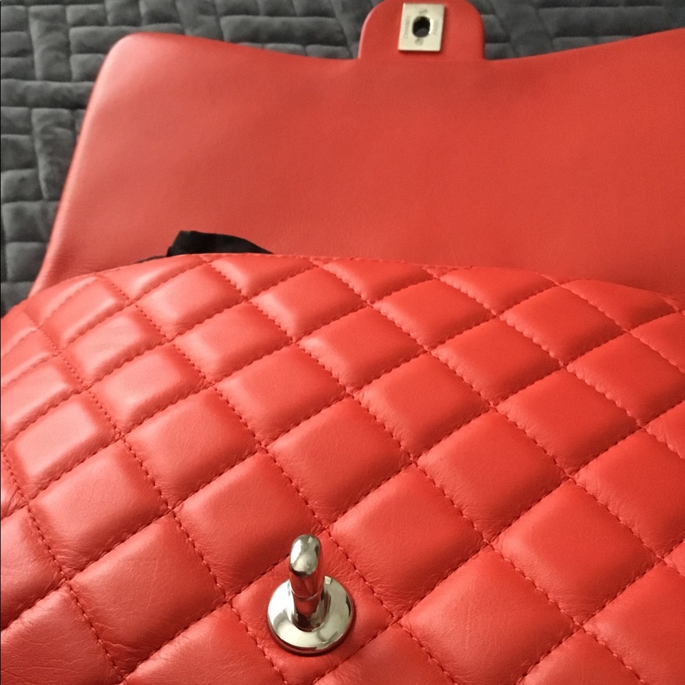 🔥 RED Chanel Maxi Flap Bag 🔥 - Picture 4 of 13